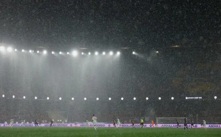 Spanish league offers 50 euros for each tip-off on establishments illegally broadcasting games