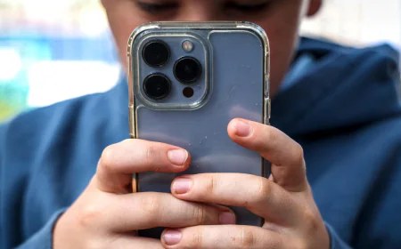 Social media giants accused of "addicting the brains of children" as trial begins