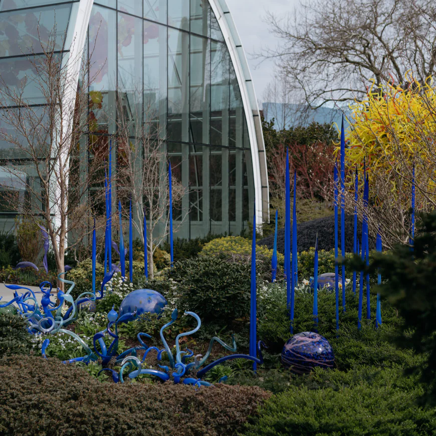 Man Arrested After Valuable Glass Artwork Is Shattered at Seattle Museum