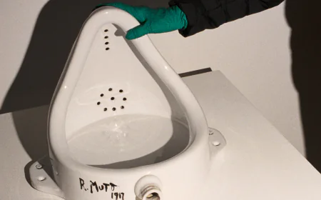 A Brief History of 4 Urinals