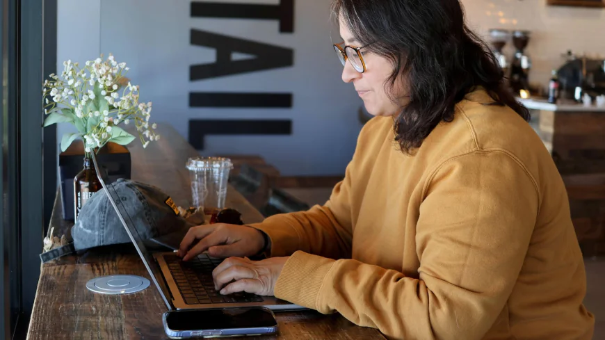 One Tech Tip: Logging on at a cafe? Privacy and security guidelines for remote workers
